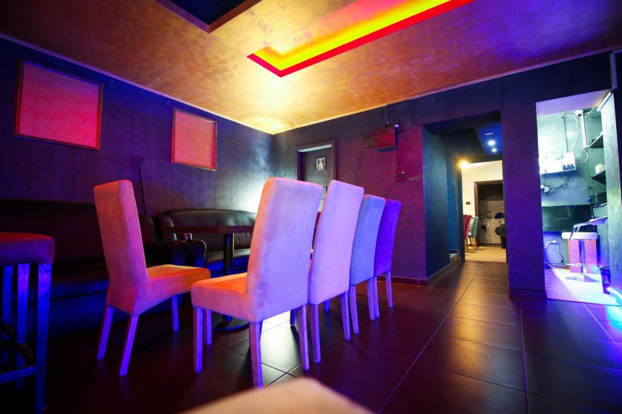 בוקרשט Karma Luxury Room מראה חיצוני תמונה