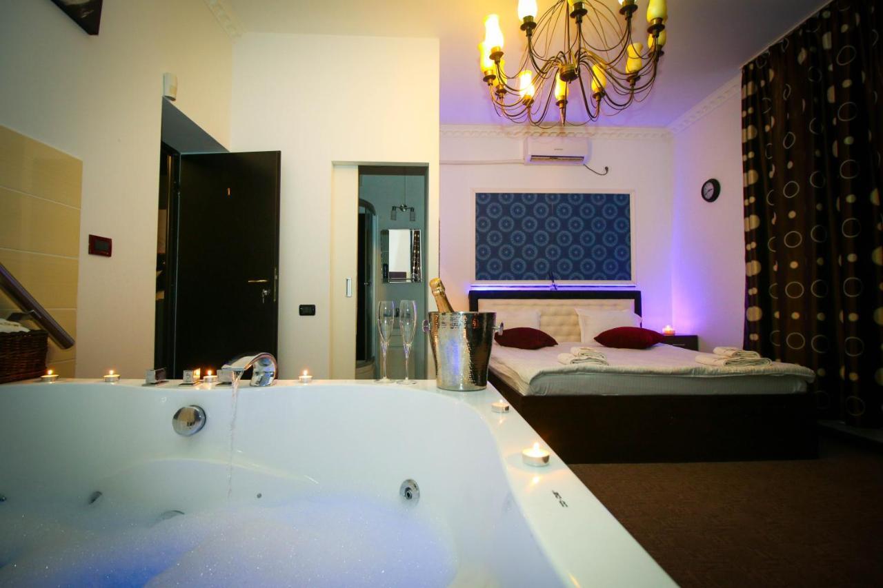 בוקרשט Karma Luxury Room מראה חיצוני תמונה