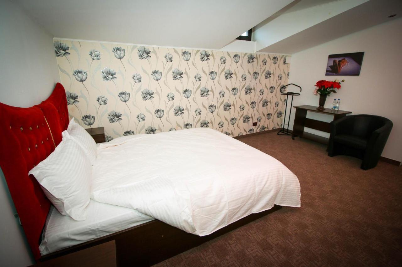 בוקרשט Karma Luxury Room מראה חיצוני תמונה