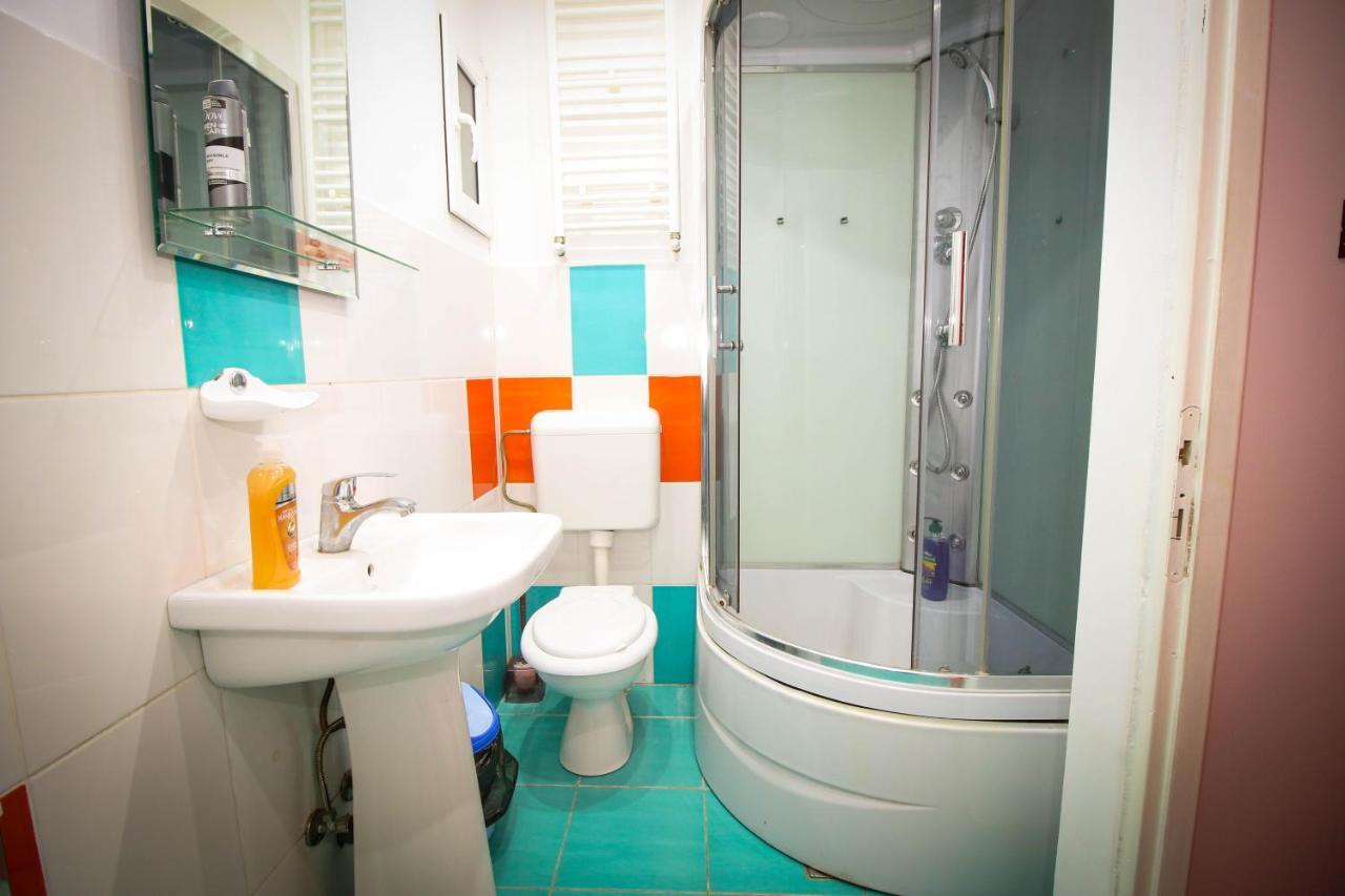 בוקרשט Karma Luxury Room מראה חיצוני תמונה