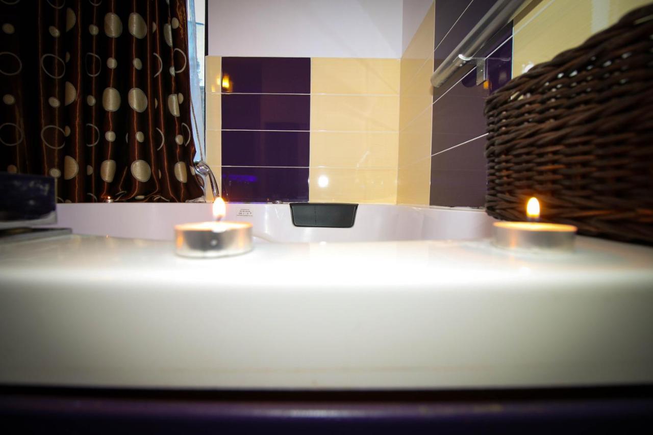בוקרשט Karma Luxury Room מראה חיצוני תמונה
